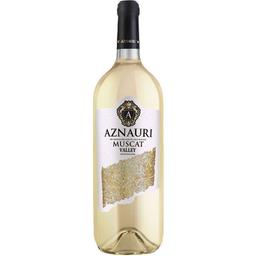 Вино Aznauri Muscat Valley, біле, напівсолодке, 1,5 л