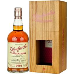 Віскі Glenfarclas The Family Cask 2001 S22 #3383 Single Malt Scotch Whisky 58.8% 0.7 л у дерев'яній коробці