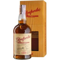 Віскі Glenfarclas The Family Cask 1999 S22 #5212 Single Malt Scotch Whisky 55.3% 0.7 л у дерев'яній коробці