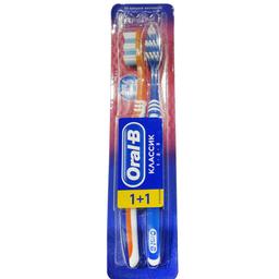 Зубна щітка Oral-B 3-Effect Classic, середня, синій з помаранчевим, 2 шт.