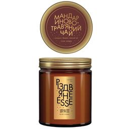 Парфюмированная свечка Рождественское Esse Мандариново-травяной чай 120 г