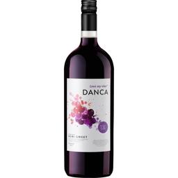 Напиток винный Love My Vine Danca красный полусладкий 1.5 л