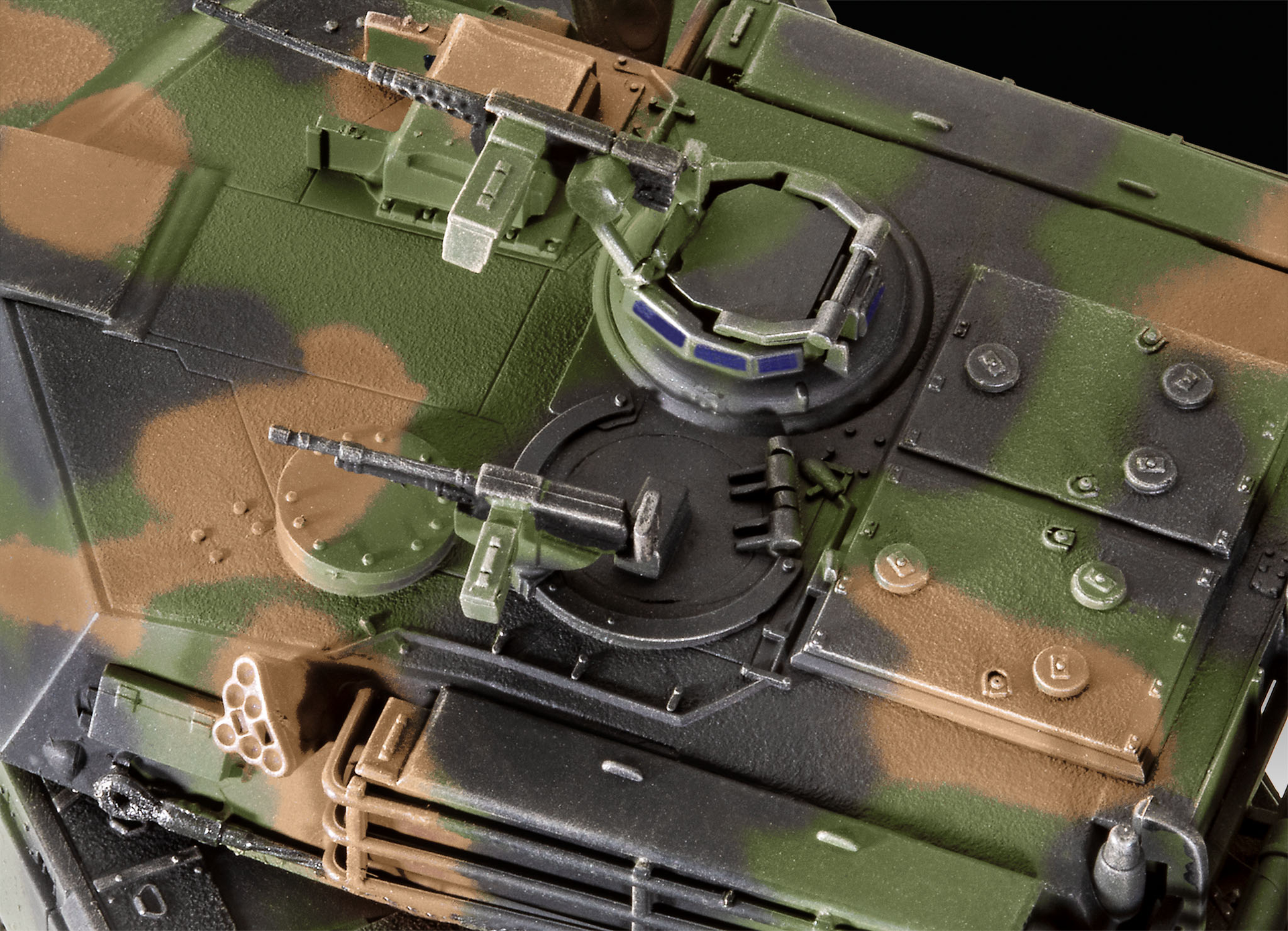 Сборная модель Revell Танк Абрамс M1A1 AIM(SA)/M1A2 масштаб 1:72, 126 деталей (RVL-03346) - фото 6