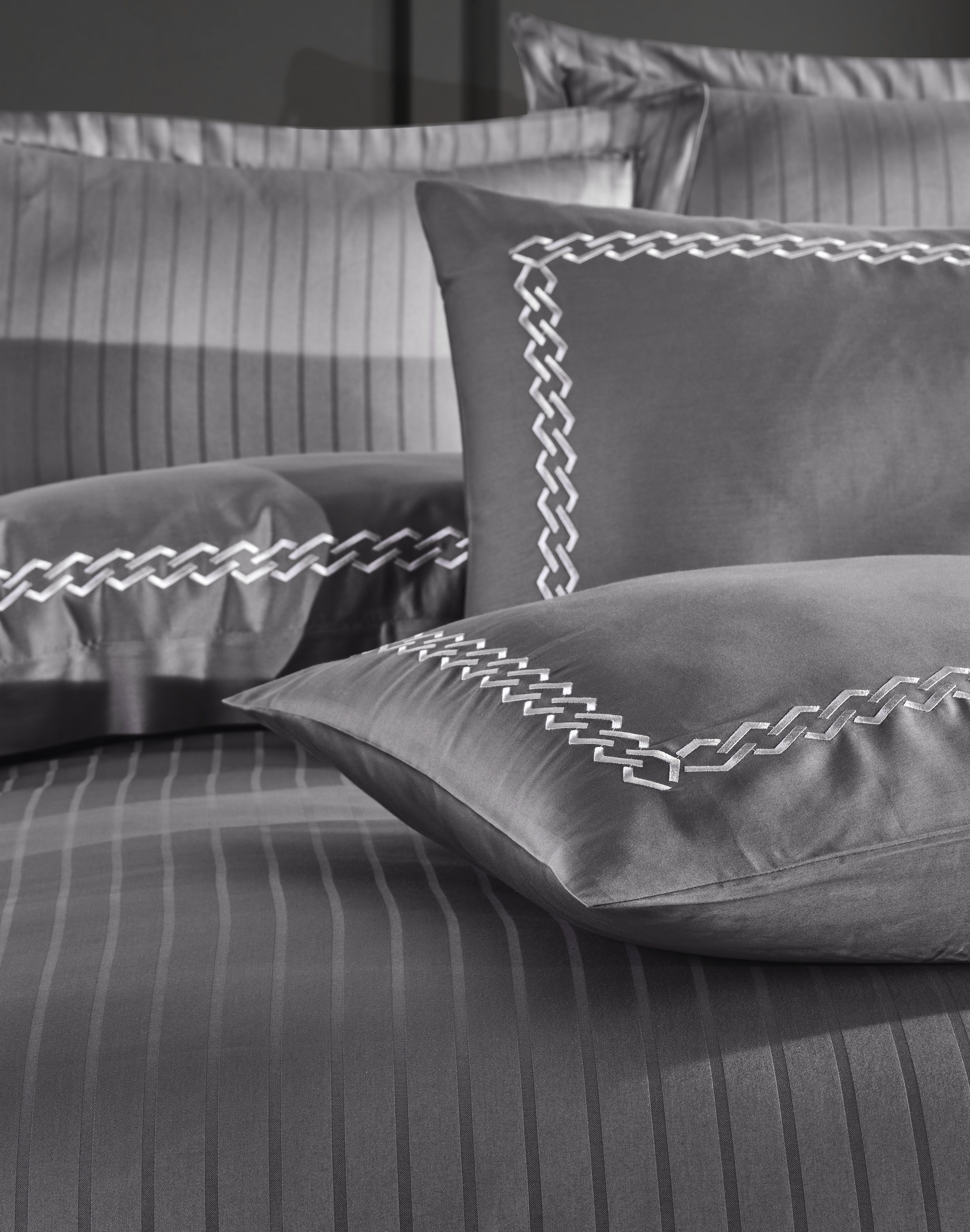 Комплект постельного белья Dantela Vita Nuans gri сатин с вышивкой евро серый (svt-2000022321518) - фото 3