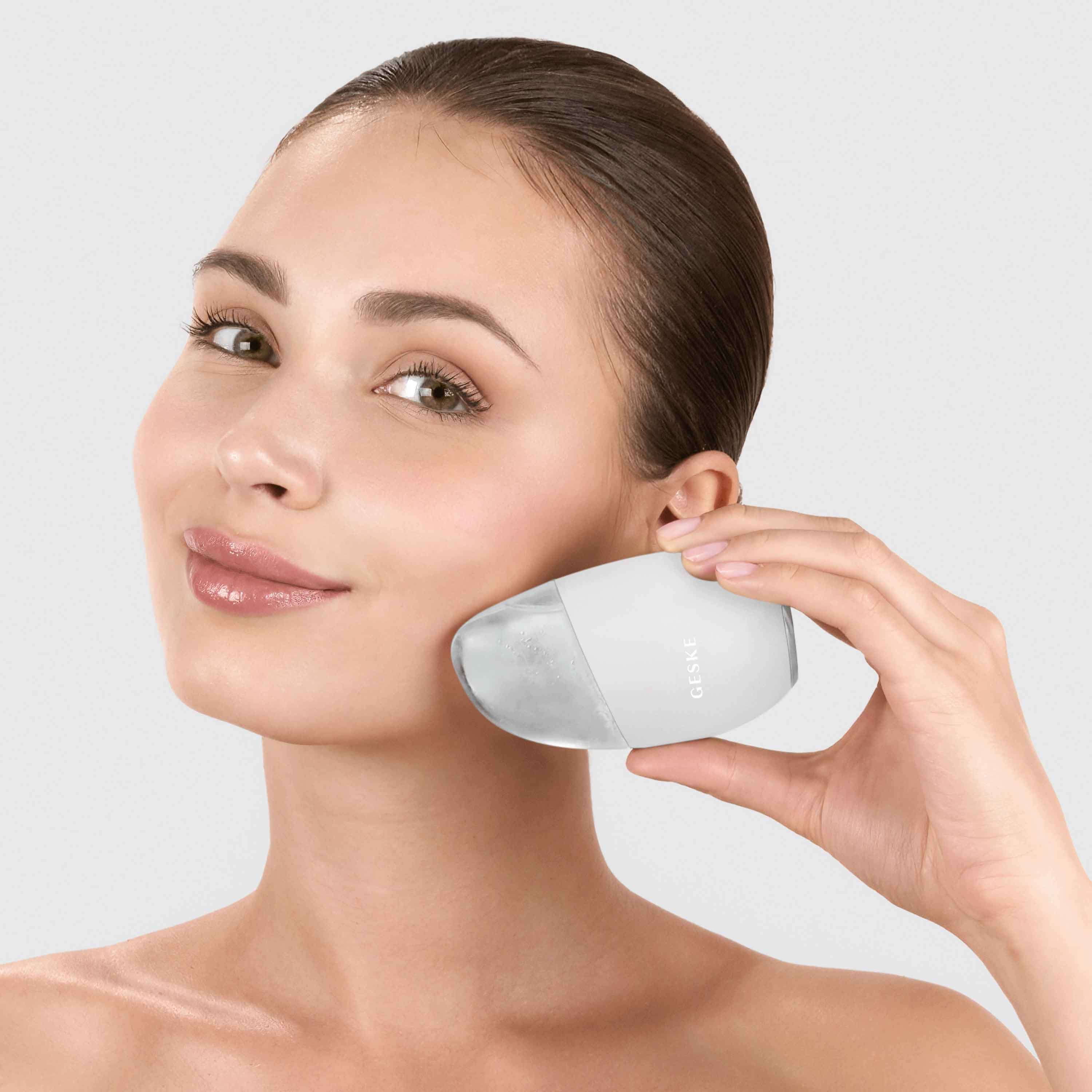 Масажер для очей та обличчя GESKE Cool & Warm Eye and Face Massager 7 в 1 білий - фото 9