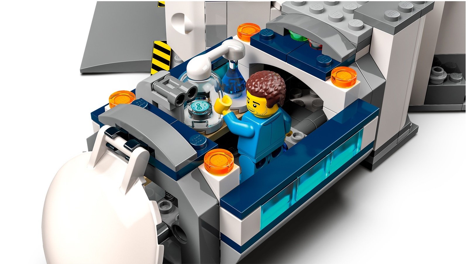 Конструктор LEGO City Лунная научная база, 786 деталей (60350) - фото 9