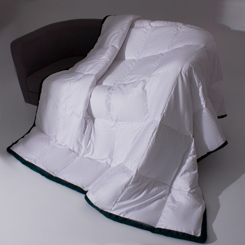 Одеяло MirSon Imperial Satin Luxe, демисезонное, 205х140 см, белое с зеленым кантом - фото 1