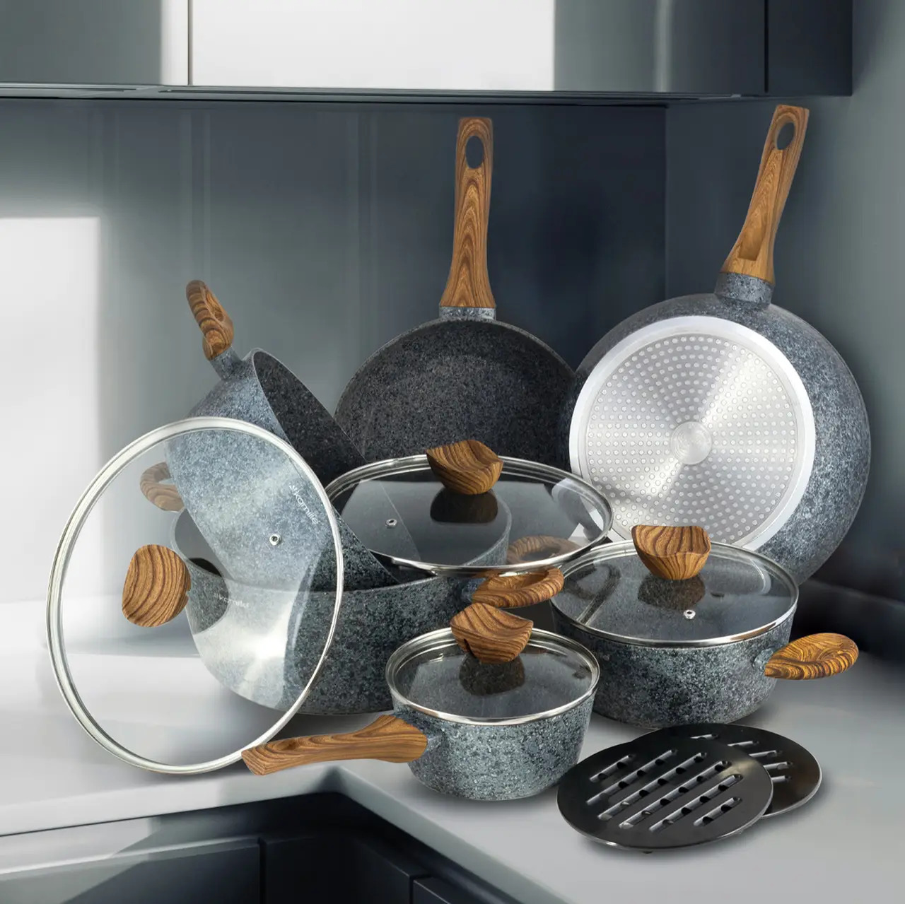 Набір посуду Kamille: ківш та 3 каструлі з кришками, сковорода, сотейник (KM-4440) - фото 11