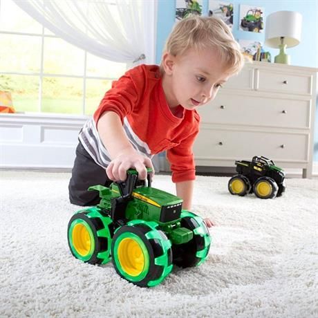 Машинка Трактор John Deere Kids Monster Treads с большими светящимися колесами (46434) - фото 3