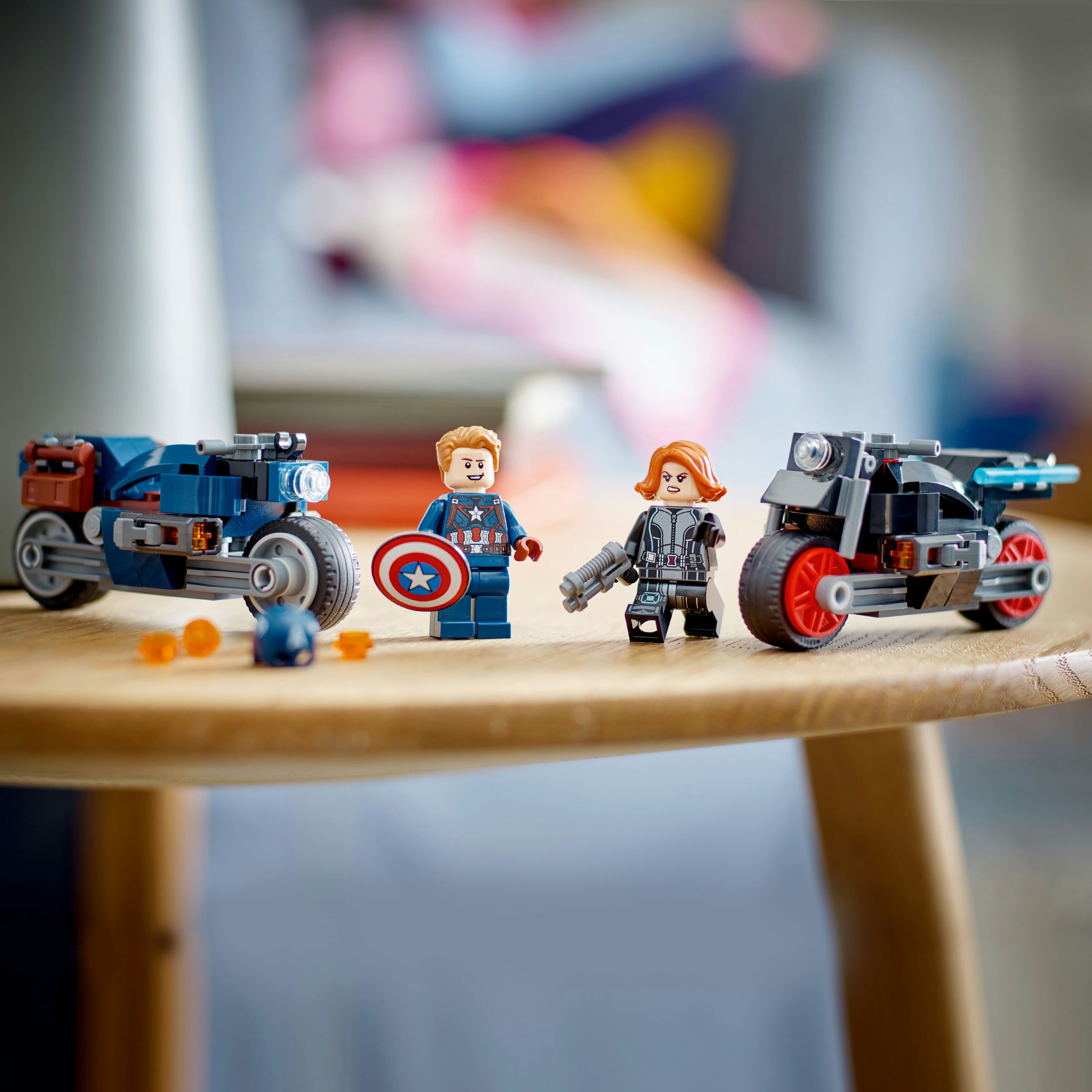 Конструктор LEGO Marvel Мотоциклы Черной Вдовы и Капитана Америка, 130 деталей (76260) - фото 4