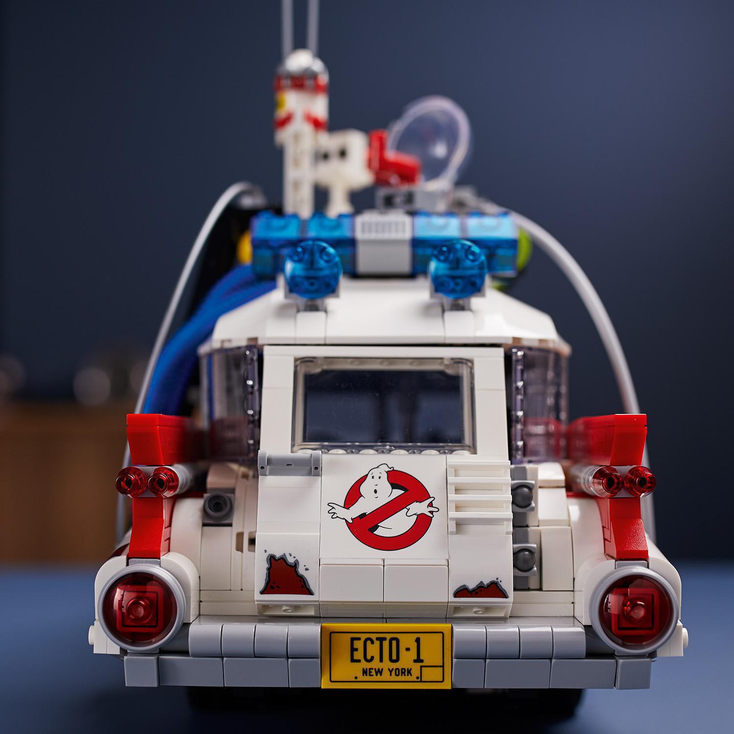 Конструктор LEGO Creator Expert Автомобиль охотников на призраков ECTO-1, 2352 деталей (10274) - фото 7