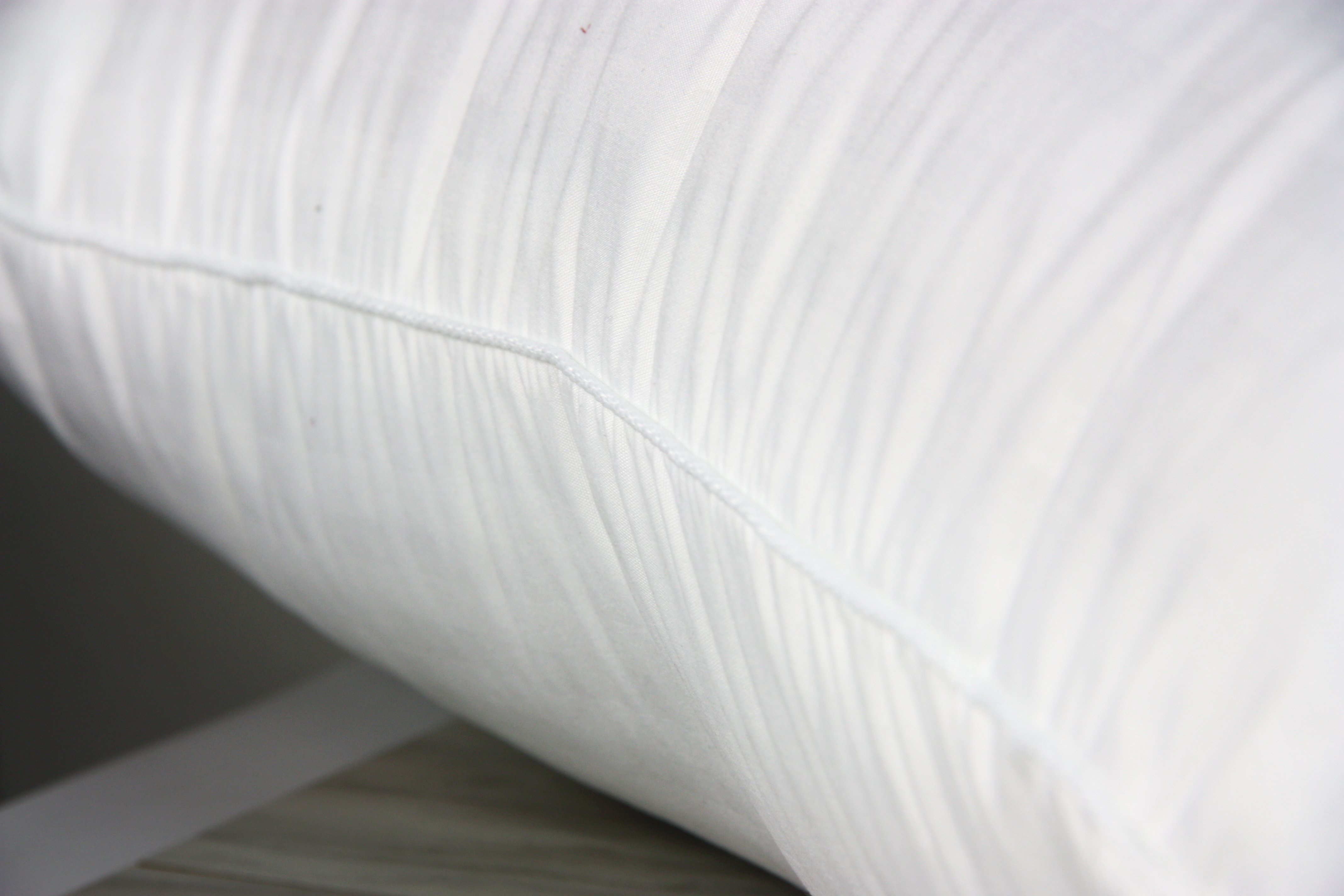 Подушка антиалергенна LightHouse Swan Лебединий пух Mf Stripe, 70х50 см, біла (2200000549822) - фото 4