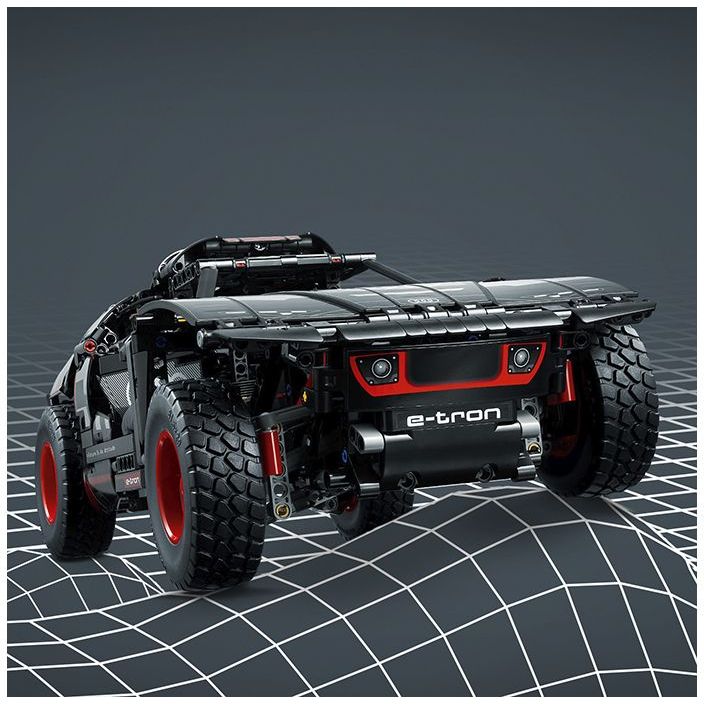 Конструктор LEGO Technic Audi RS Q e-tron, 914 деталей (42160) - фото 5