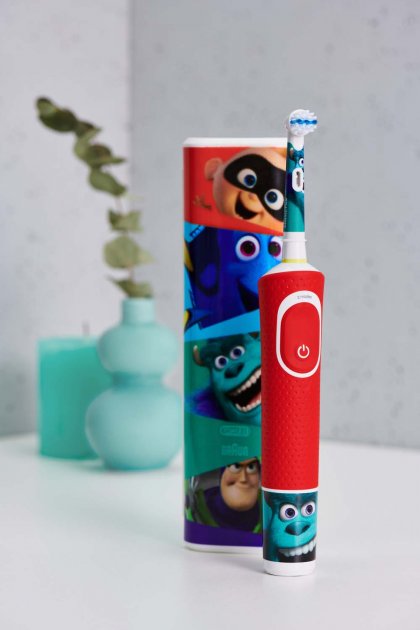 Электрическая зубная щетка Oral-B Kids Лучшие мультфильмы Pixar с футляром - фото 9