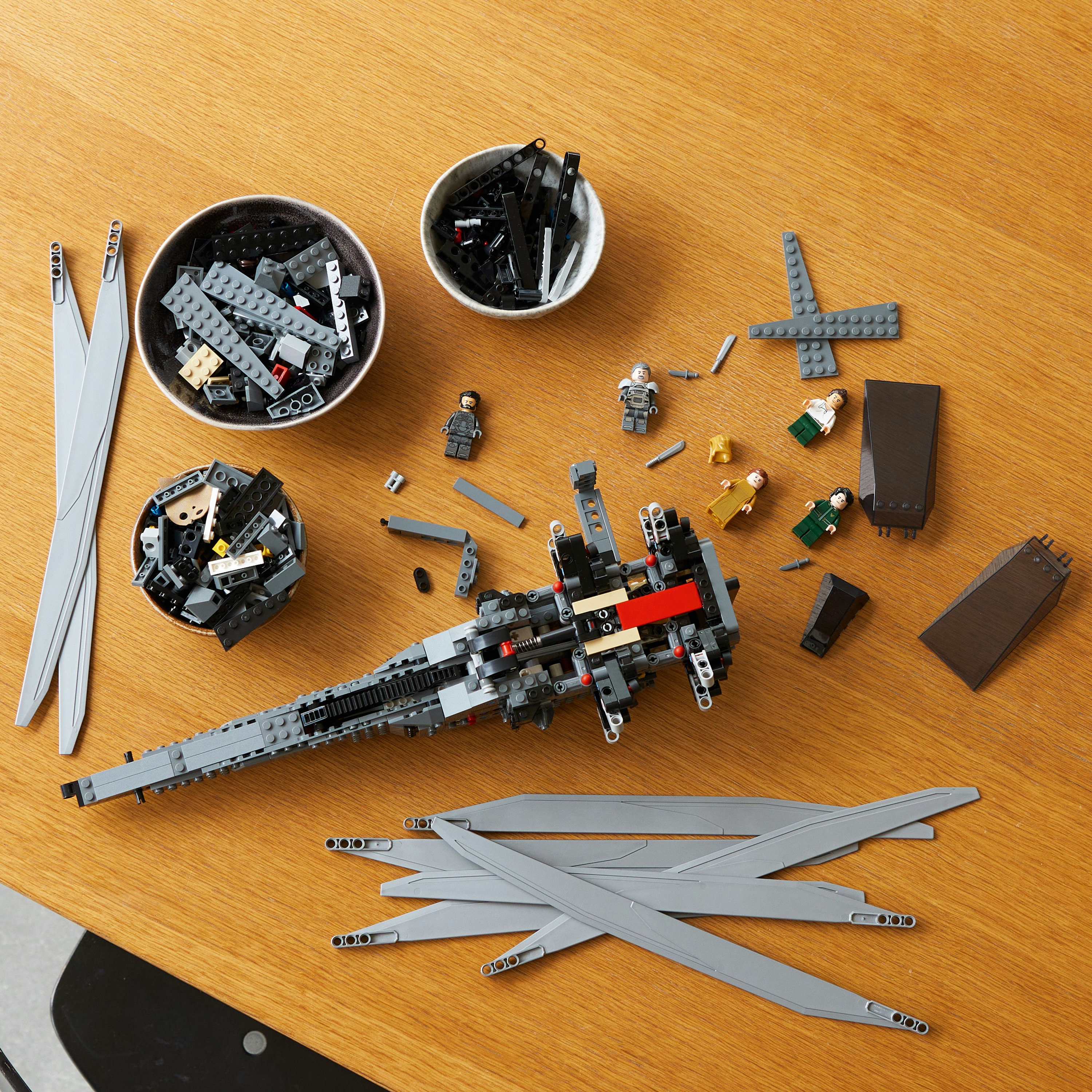 Конструктор LEGO Icons Дюна. Королівський орнітоптер Атрідів 1369 деталей (10327) - фото 4