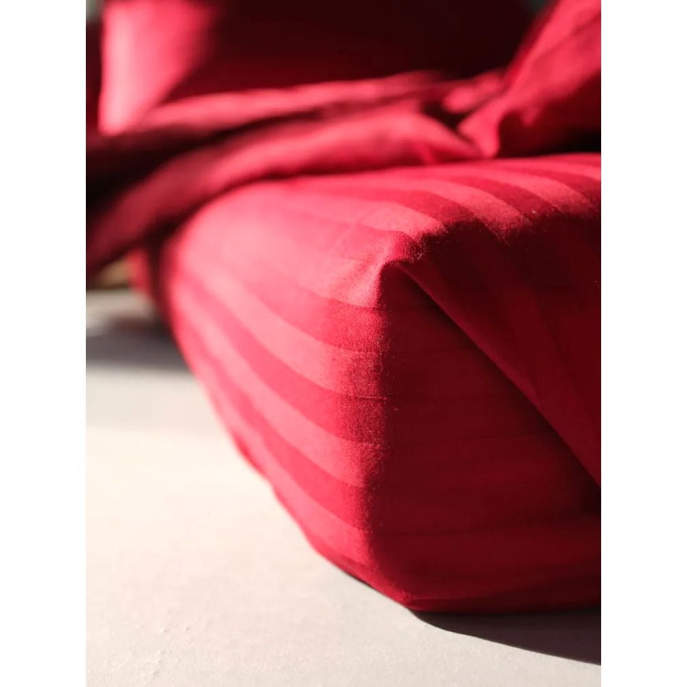 Комплект постільної білизни LightHouse Sateen Stripe Red Wine євростандарт червоний (603654_2,0) - фото 2