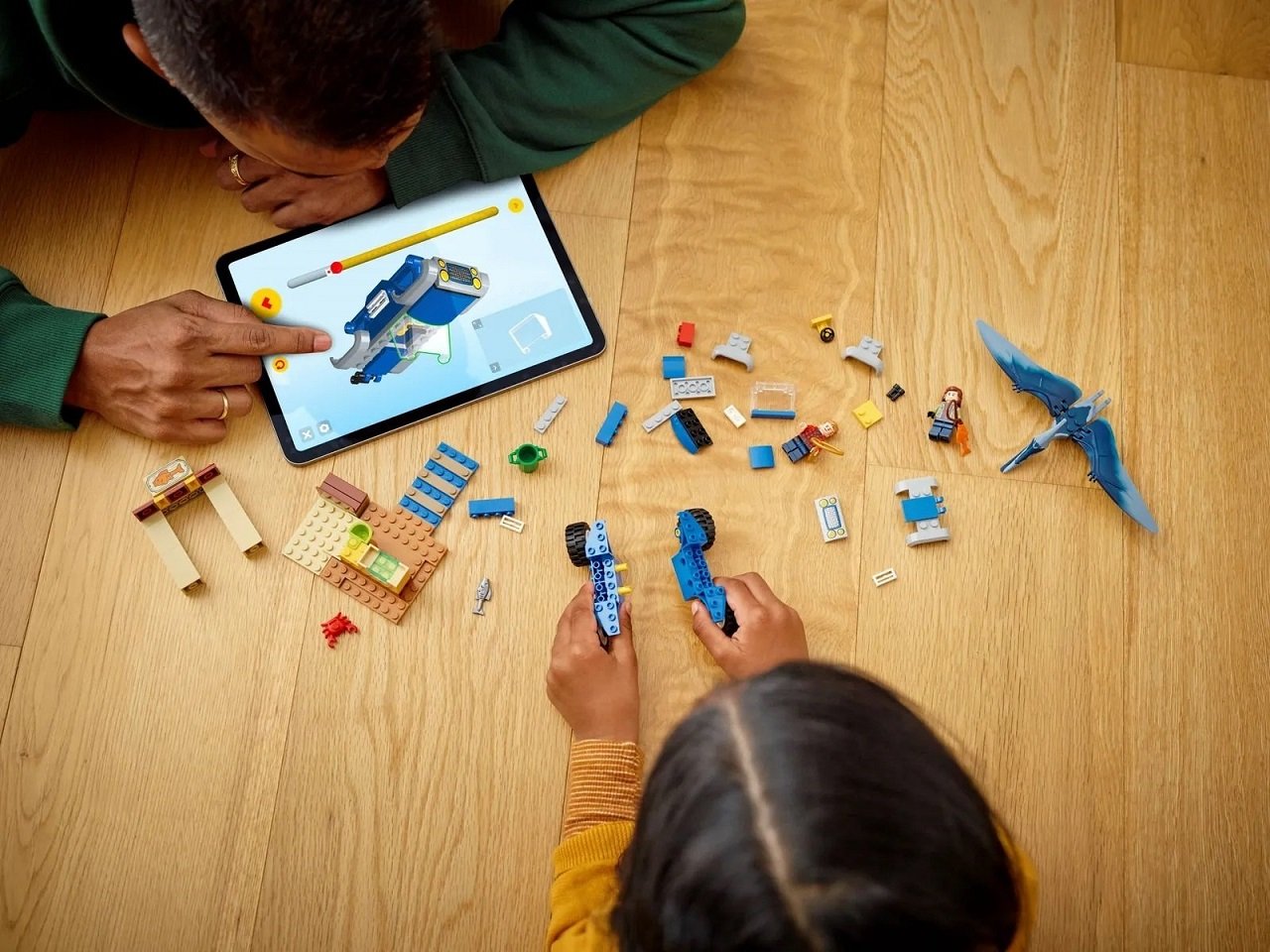 Конструктор LEGO Jurassic World Погоня за птеранодоном, 94 детали (76943) - фото 7