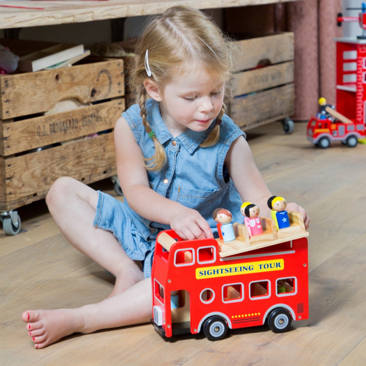 Іграшковий екскурсійний автобус New Classic Toys з фігурками (11970) - фото 4