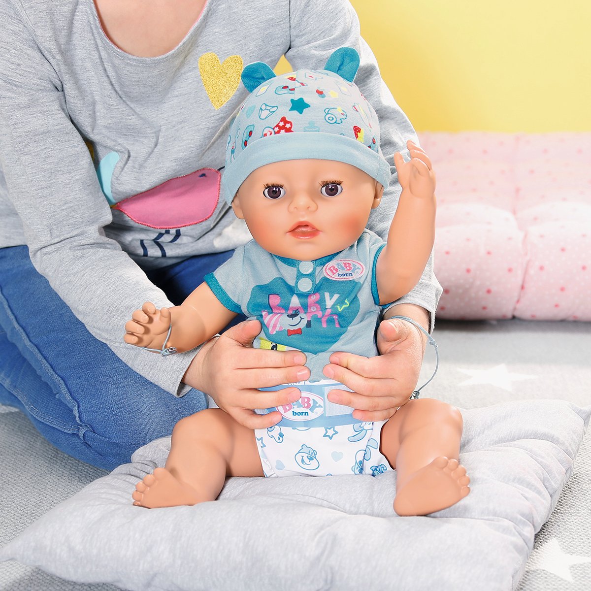 Лялька Baby Born Ніжні обійми Чарівний Малюк, з аксесуарами, 43 см (824375) - фото 3