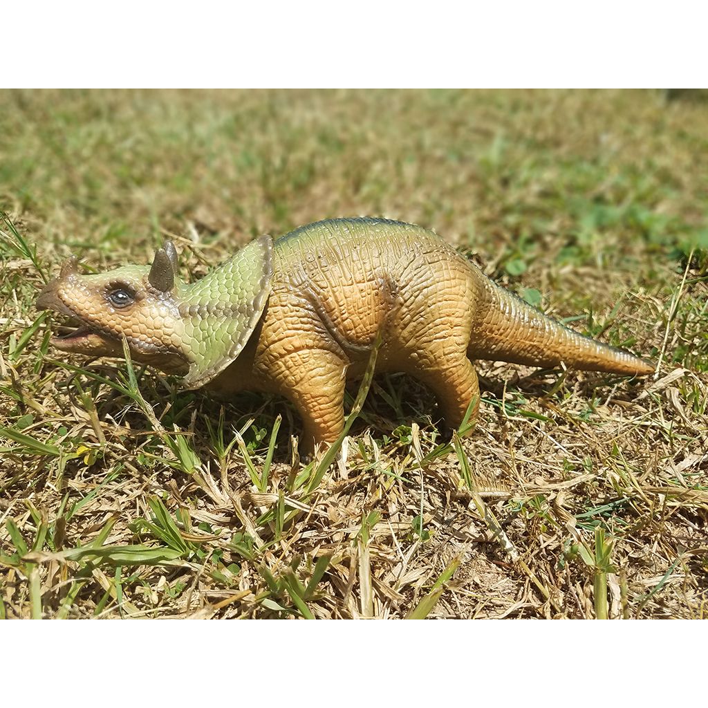 Фигурка Lanka Novelties, динозавр Трицератопс, 32 см (21222) - фото 3
