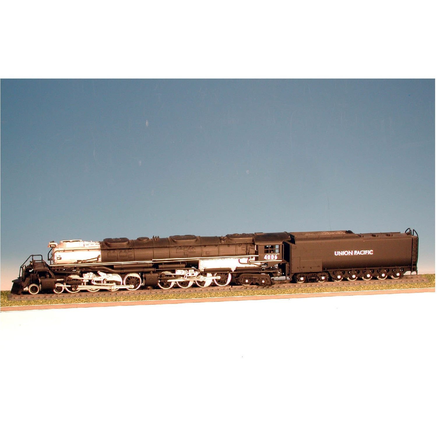 Збірна модель-копія Revell Big Boy Locomotive, рівень 3, 1:87, 87 деталей (RVL-02165) - фото 2
