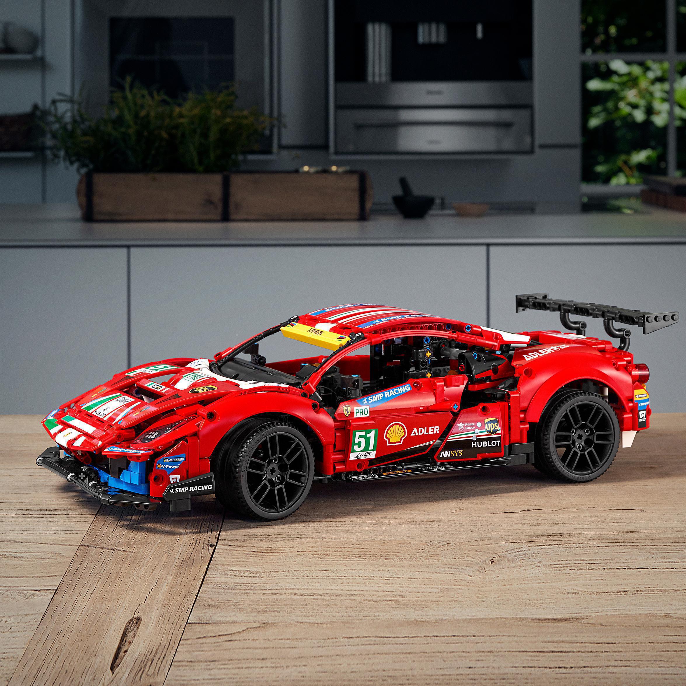 Конструктор LEGO Technic Ferrari 488 GTE AF Corse №51, 1677 деталей (42125) - фото 14
