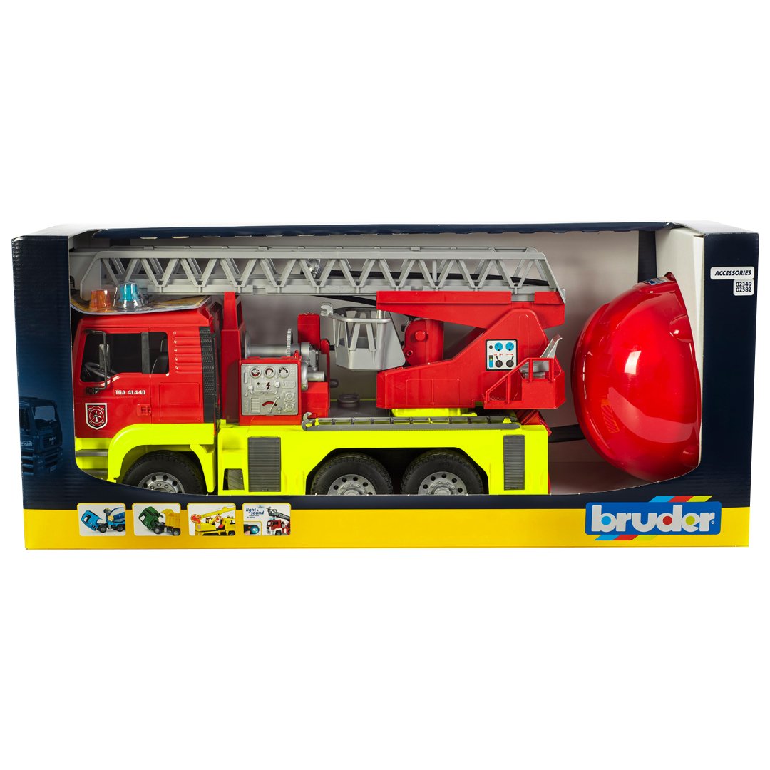 Пожарная машина Bruder MAN TGA, со свето-звуковым модулем и шлемом (01760) - фото 2