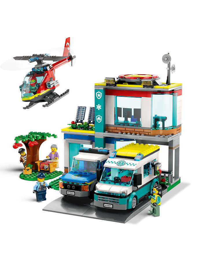 Конструктор LEGO City Центр управления спасательным транспортом, 706 деталей (60371) - фото 5