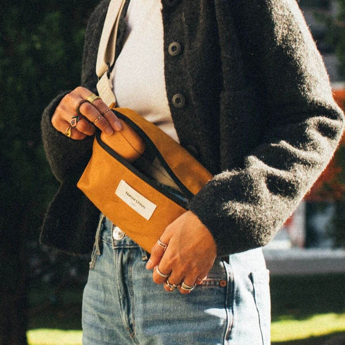 Сумка Native Union W.F.A Crossbody Pouch Kraft - фото 4