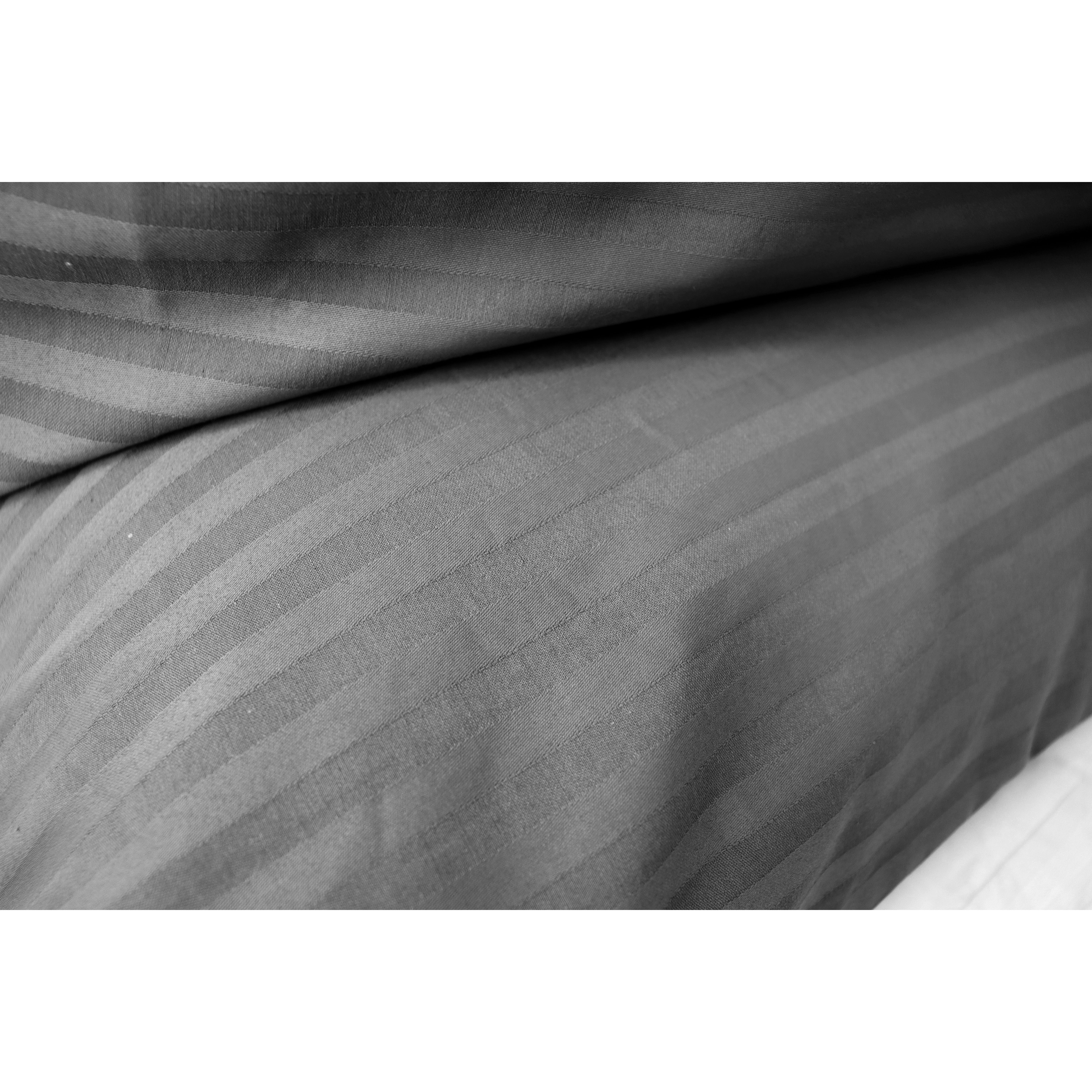 Простыня на резинке LightHouse Sateen Stripe Antracit 200х90 см черная (603708) - фото 4
