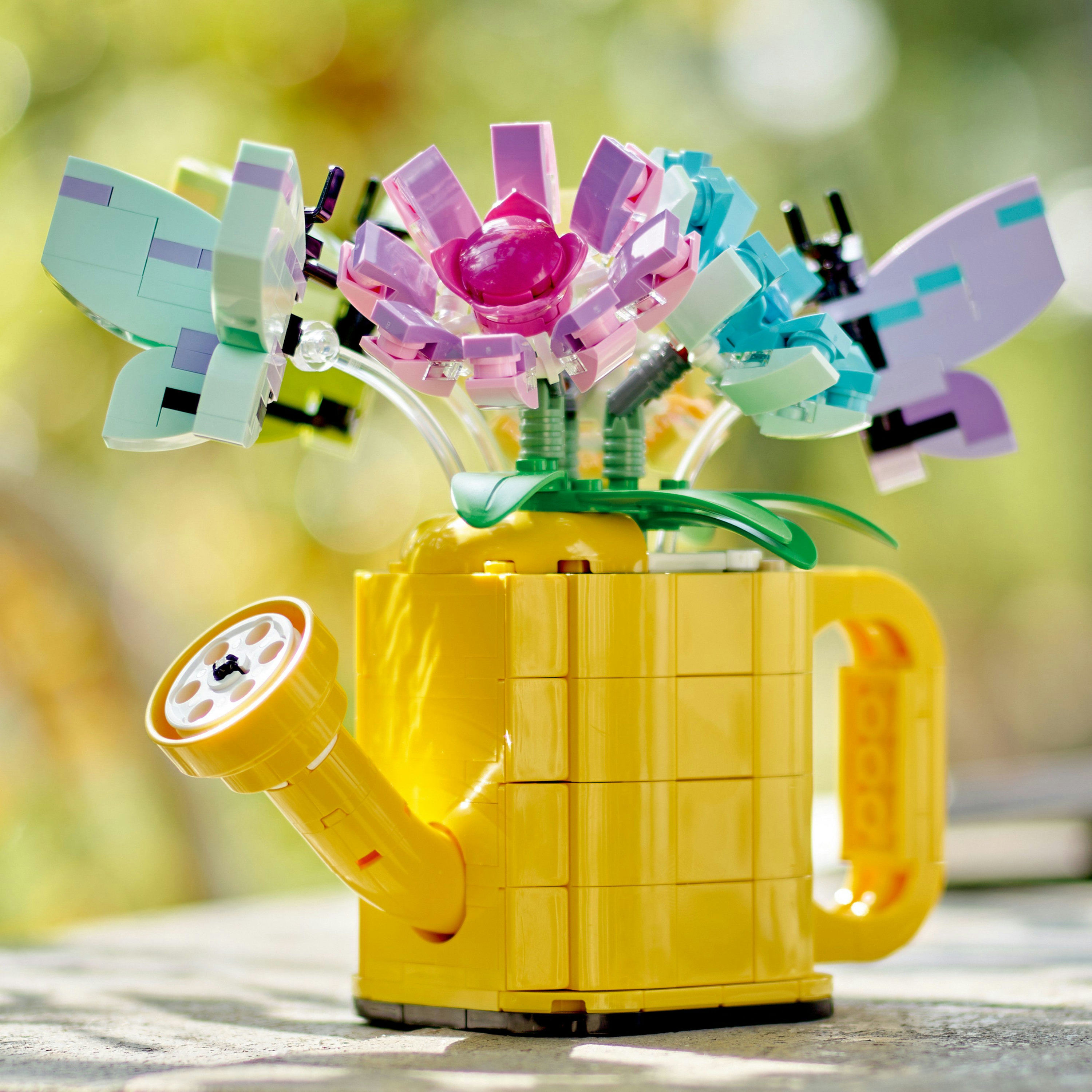Конструктор LEGO Creator Цветы в лейке 420 детали (31149) - фото 4