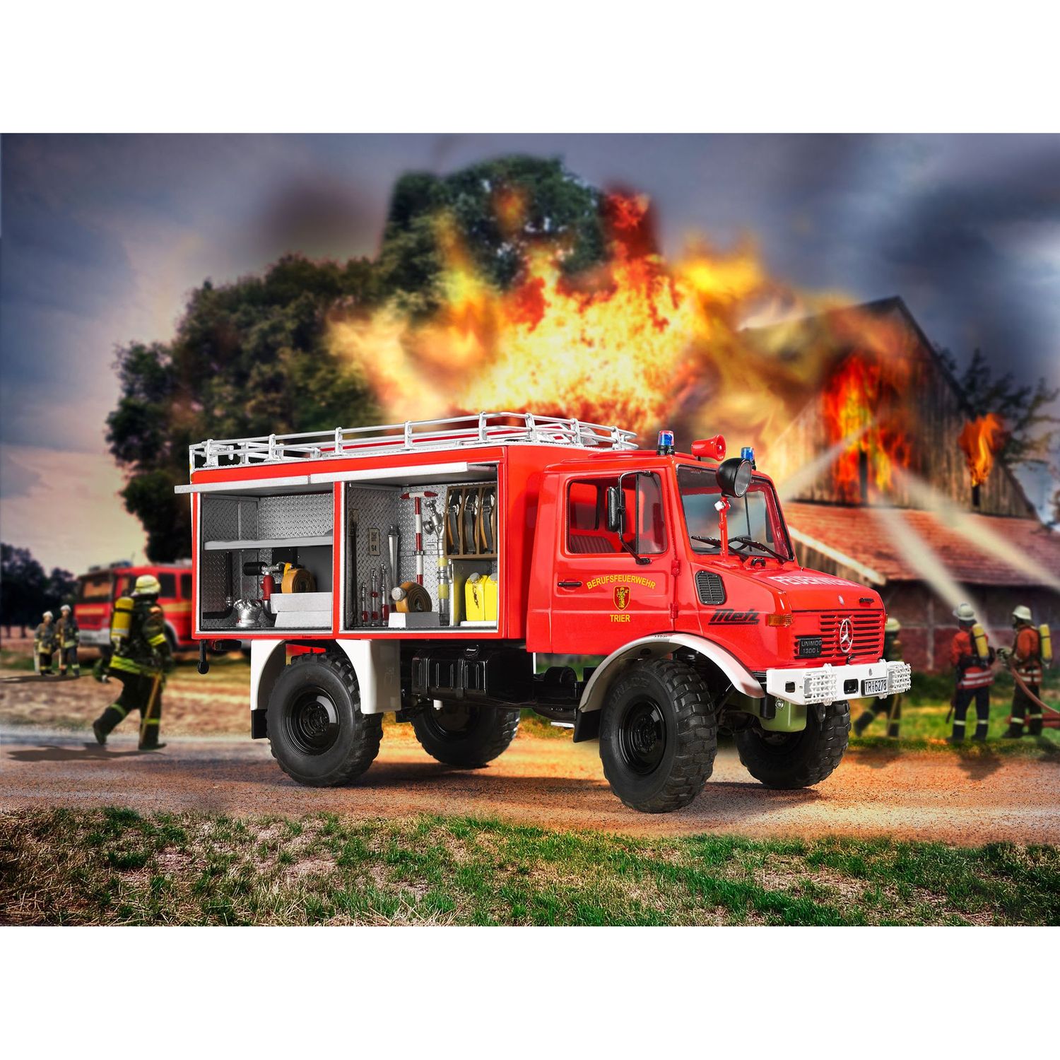 Збірна модель Revell Пожежна машина Mercedes-Benz Unimog U1300L TLF 8/18 рівень 5, масштаб 1:24, 210 деталей (RVL-07512) - фото 11