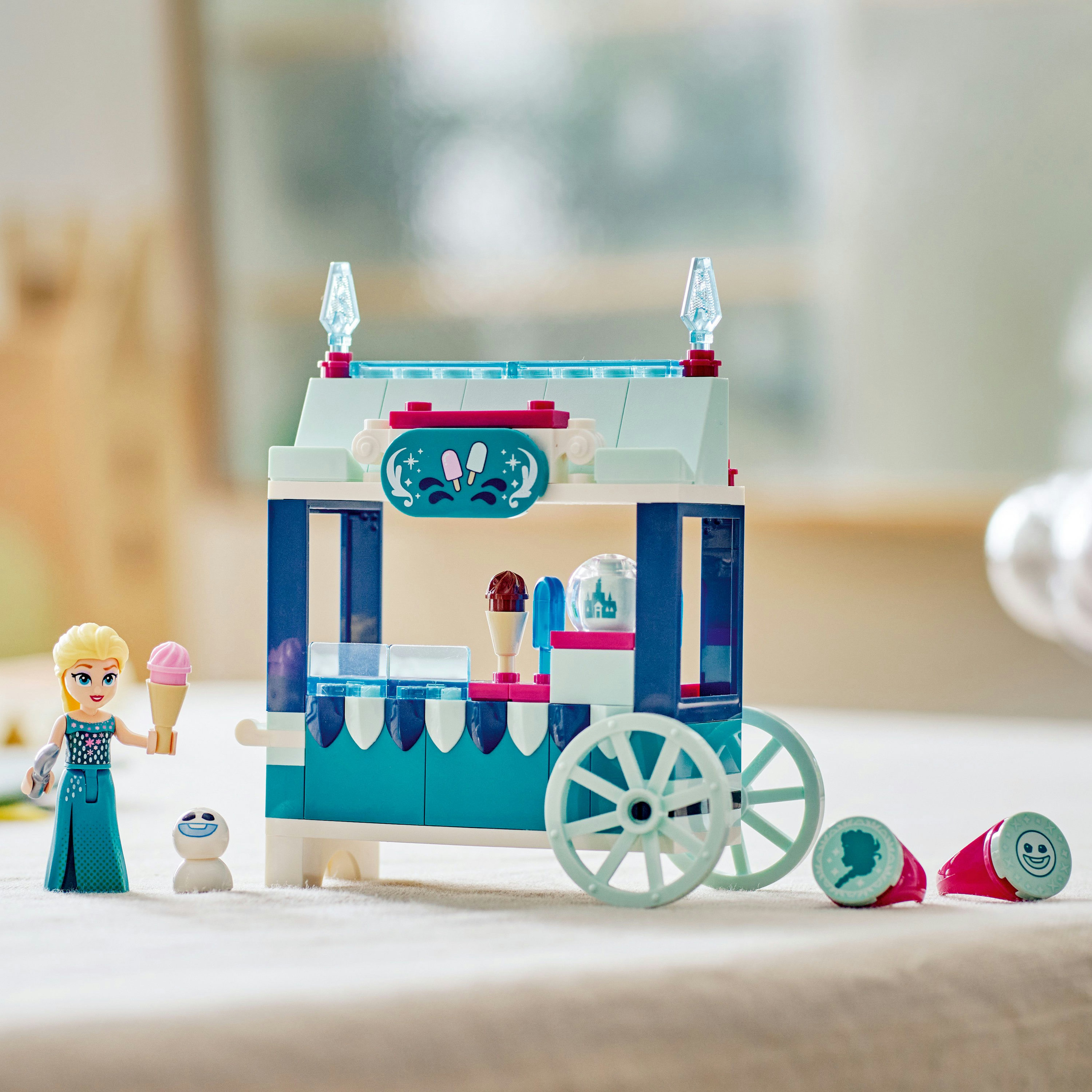 Конструктор LEGO Disney Princess Ледяное лакомство Эльзы 82 детали (43234) - фото 5