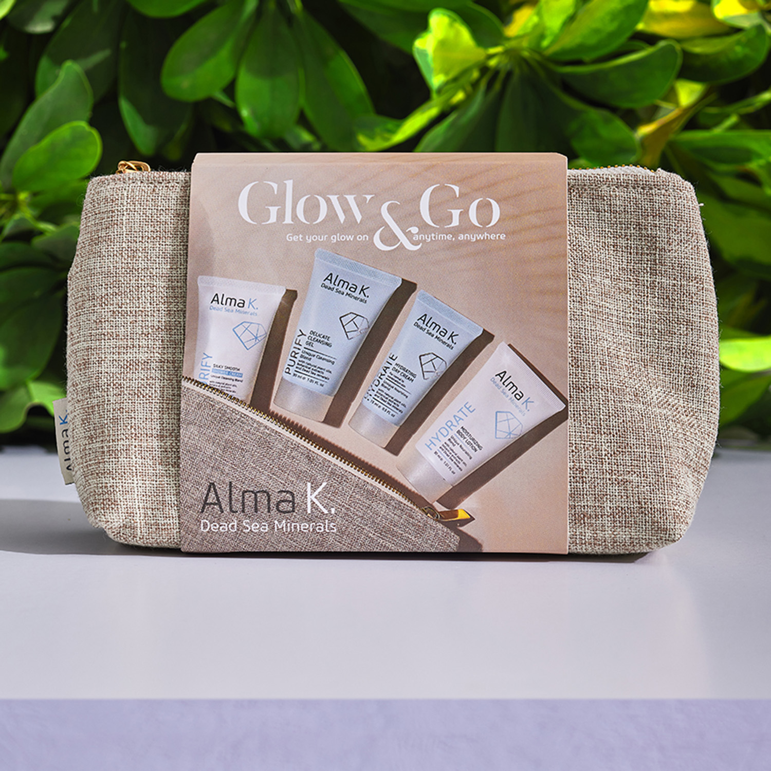 Набор для путешествий Alma K Glow&Go: Крем для душа 30 мл + Деликатный очищающий гель 30 мл + Увлажняющий дневной крем 15 мл + Увлажняющий лосьон для тела 30 мл (125101) - фото 3