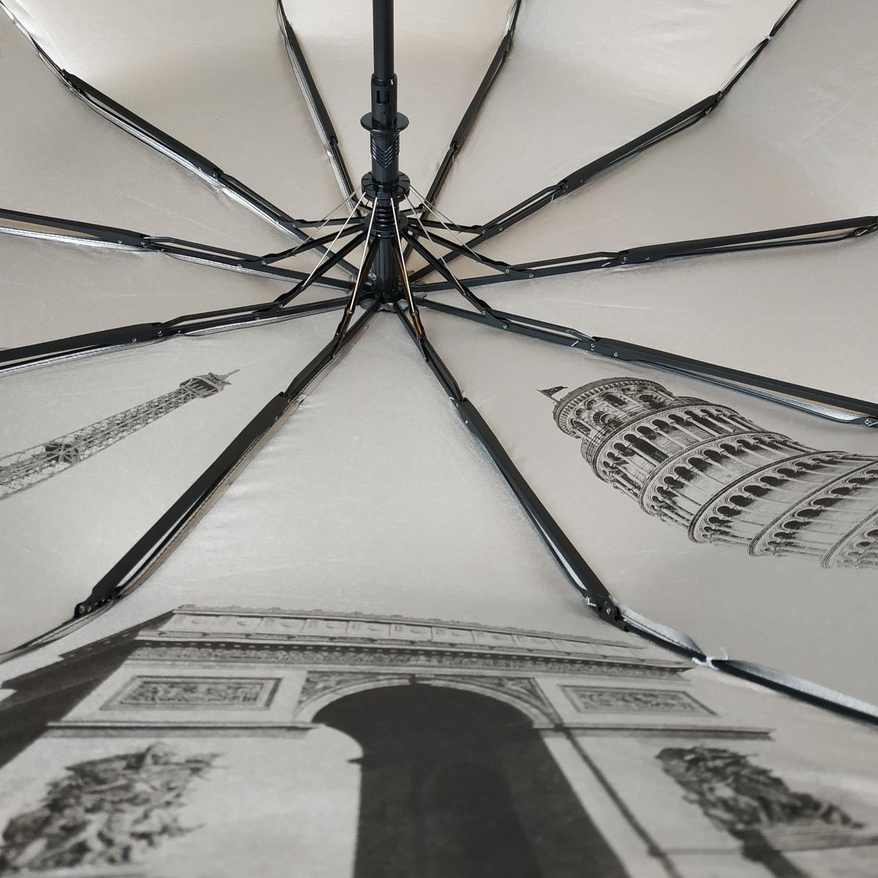 Жіноча складана парасолька напівавтомат Bellissima 102 см чорна - фото 3