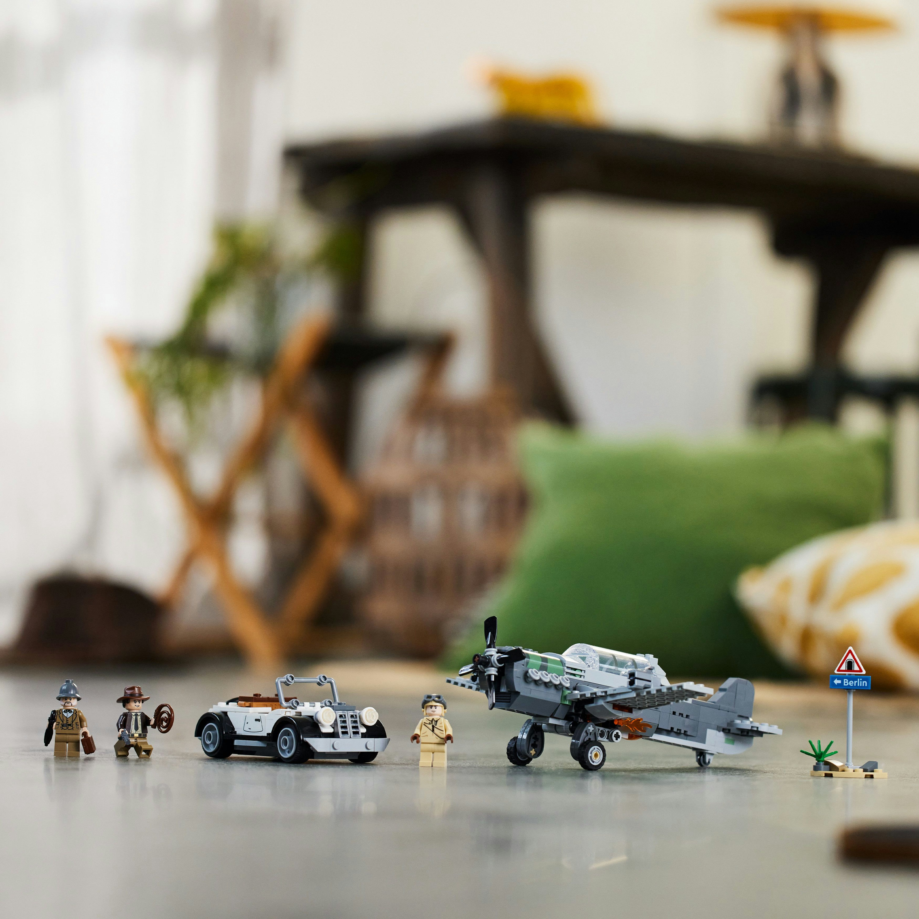 Конструктор LEGO Indiana Jones Переслідування на винищувачі, 387 деталей (77012) - фото 3