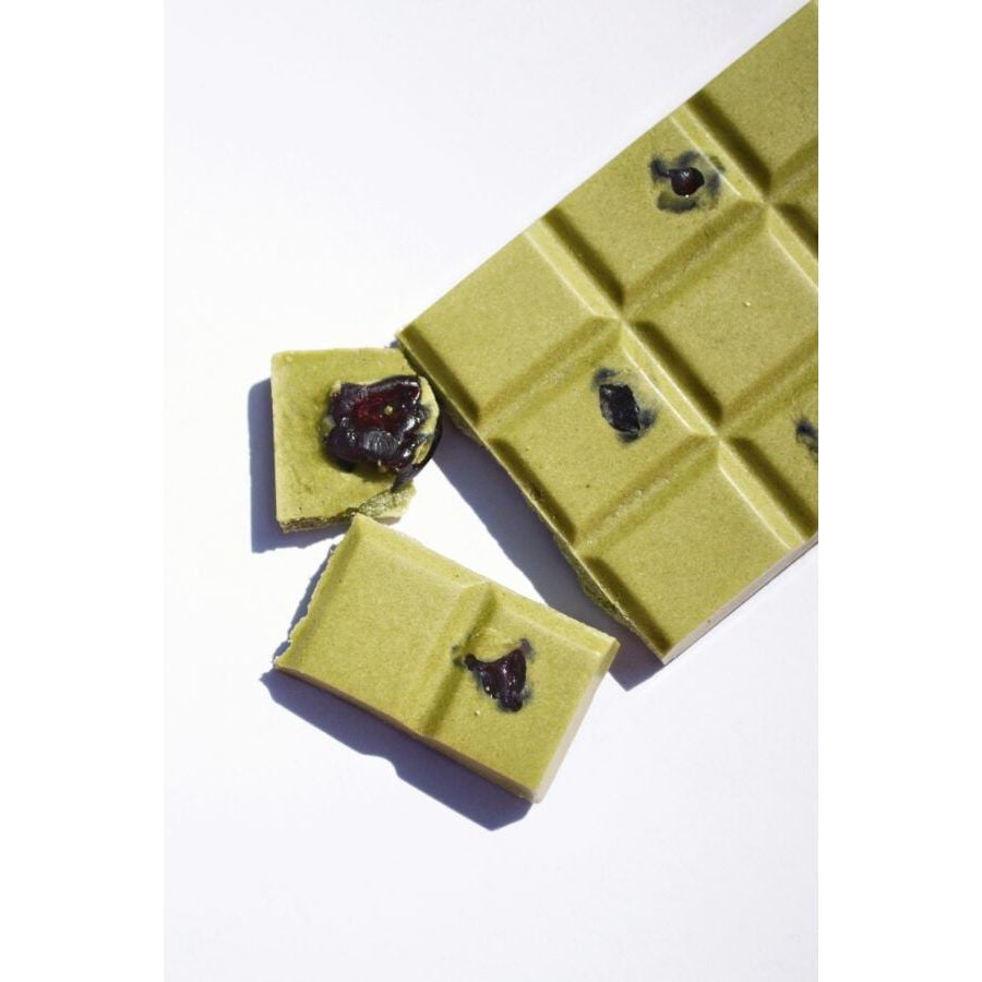 Шоколад зеленый Manteca Матча и вяленая вишня 55 г - фото 2