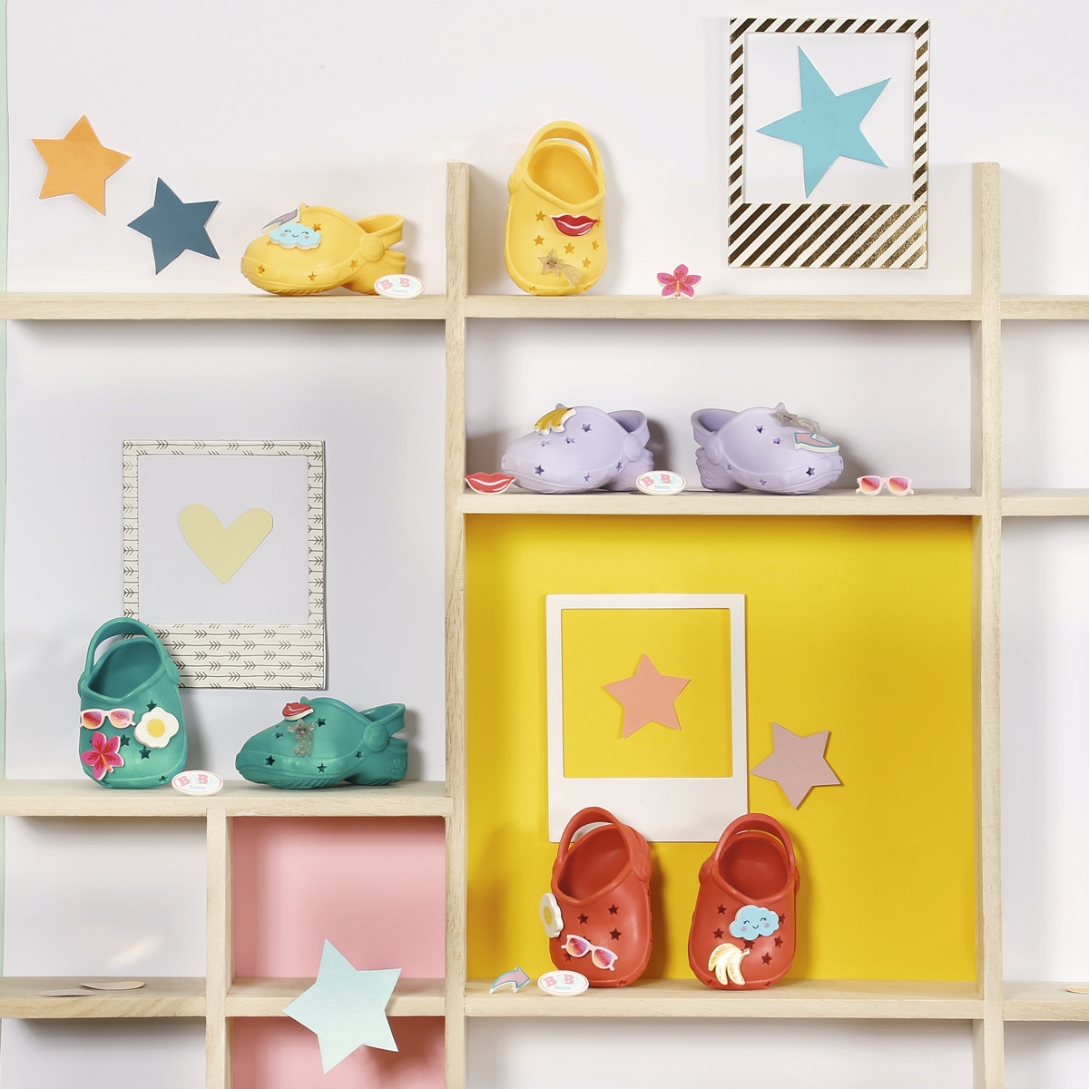 Обувь Baby Born Cандалии с значками для куклы, желтые, 43 см (831809-3) - фото 6
