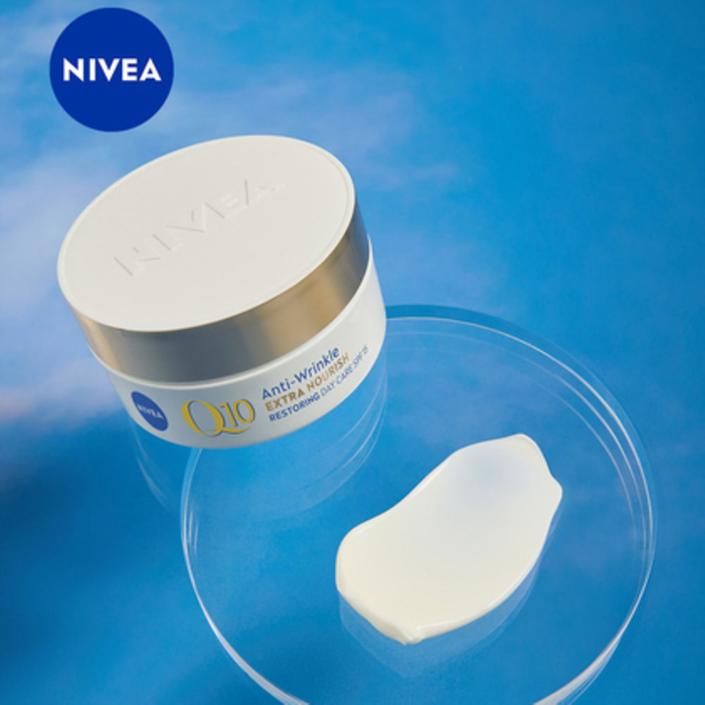 Восстанавливающий дневной крем Nivea Q10 против морщин для сухой кожи SPF15, 50 мл (84976) - фото 6