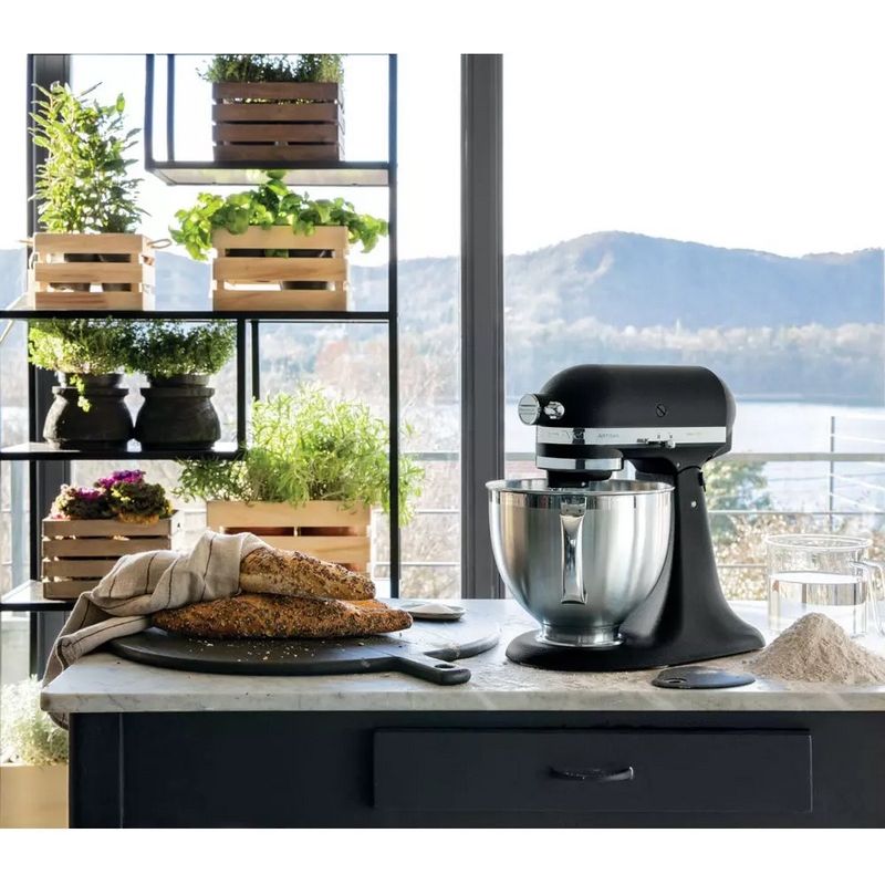 Планетарный миксер KitchenAid Artisan 4.8 л черный (5KSM185PSEOB) - фото 13