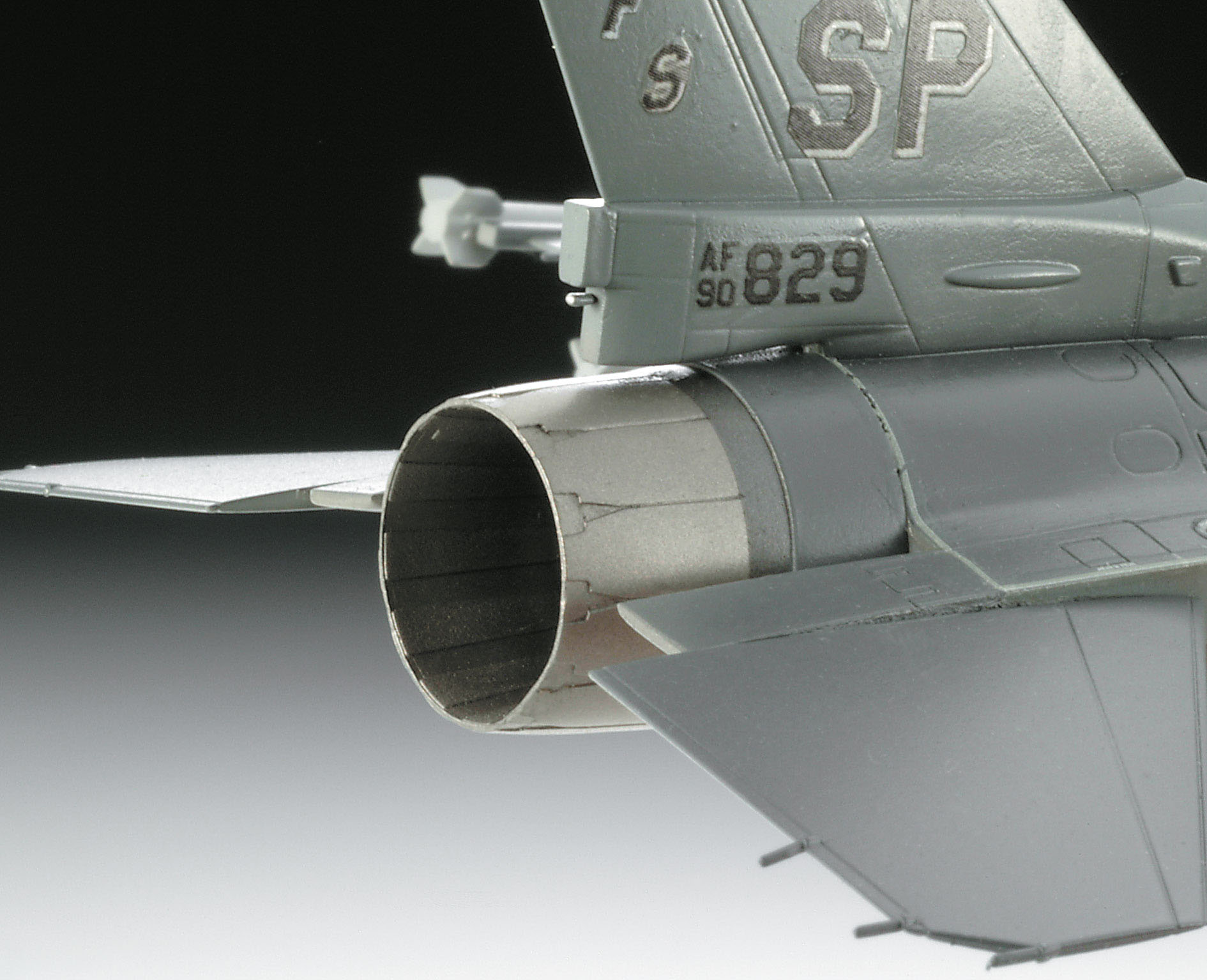 Збірна модель Revell набір до 75-ї річниці US Air Force 3 літаки масштаб 1:72, 250 деталей (RVL-05670) - фото 10
