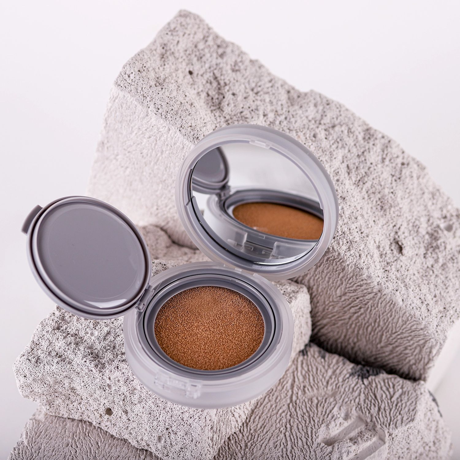 Тональний кушон Rom&nd Nu Zero Cushion 03 Natural SPF24 15 мл - фото 4