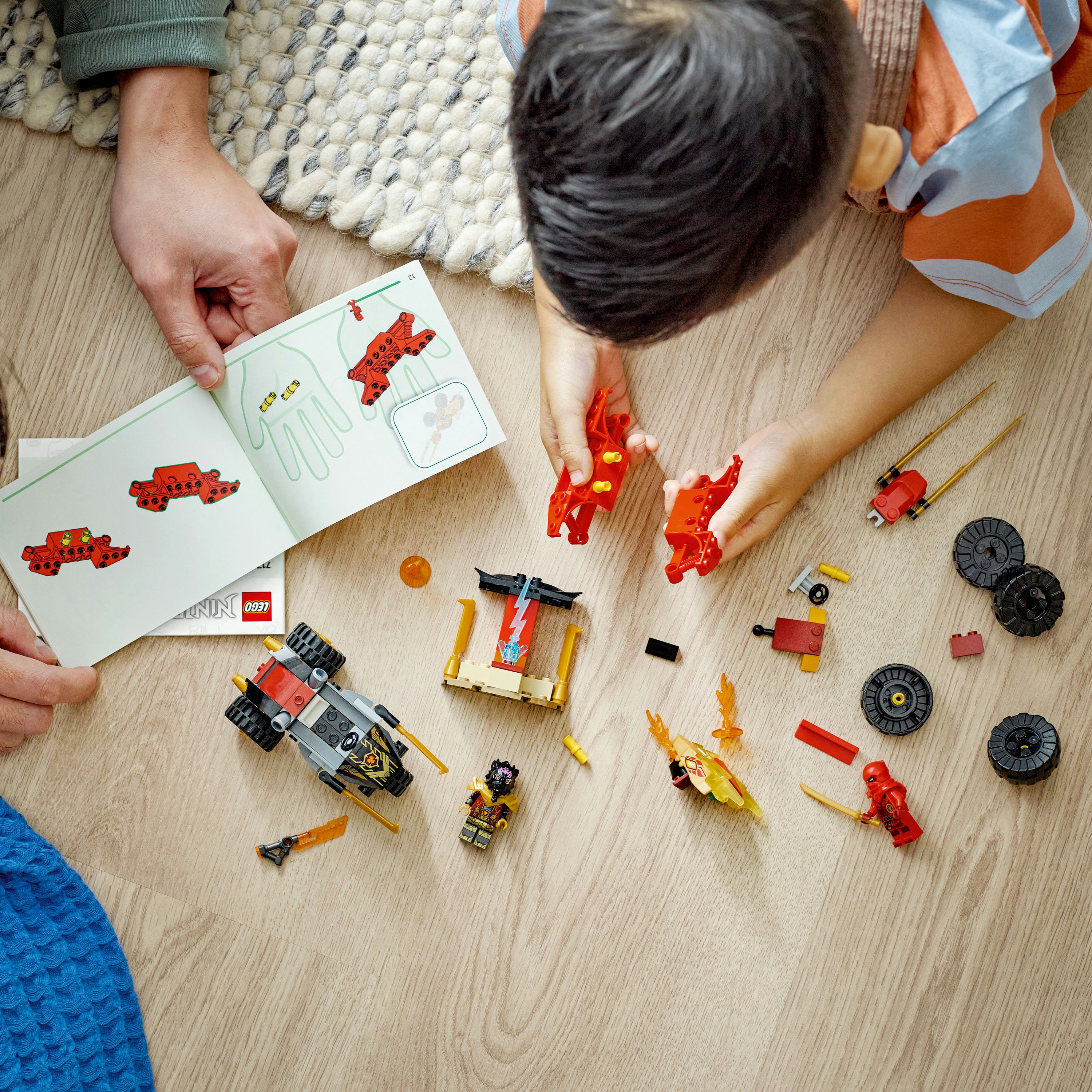 Конструктор LEGO Ninjago Автомобильная и байковая битва Кая и Раса, 103 детали (71789) - фото 5