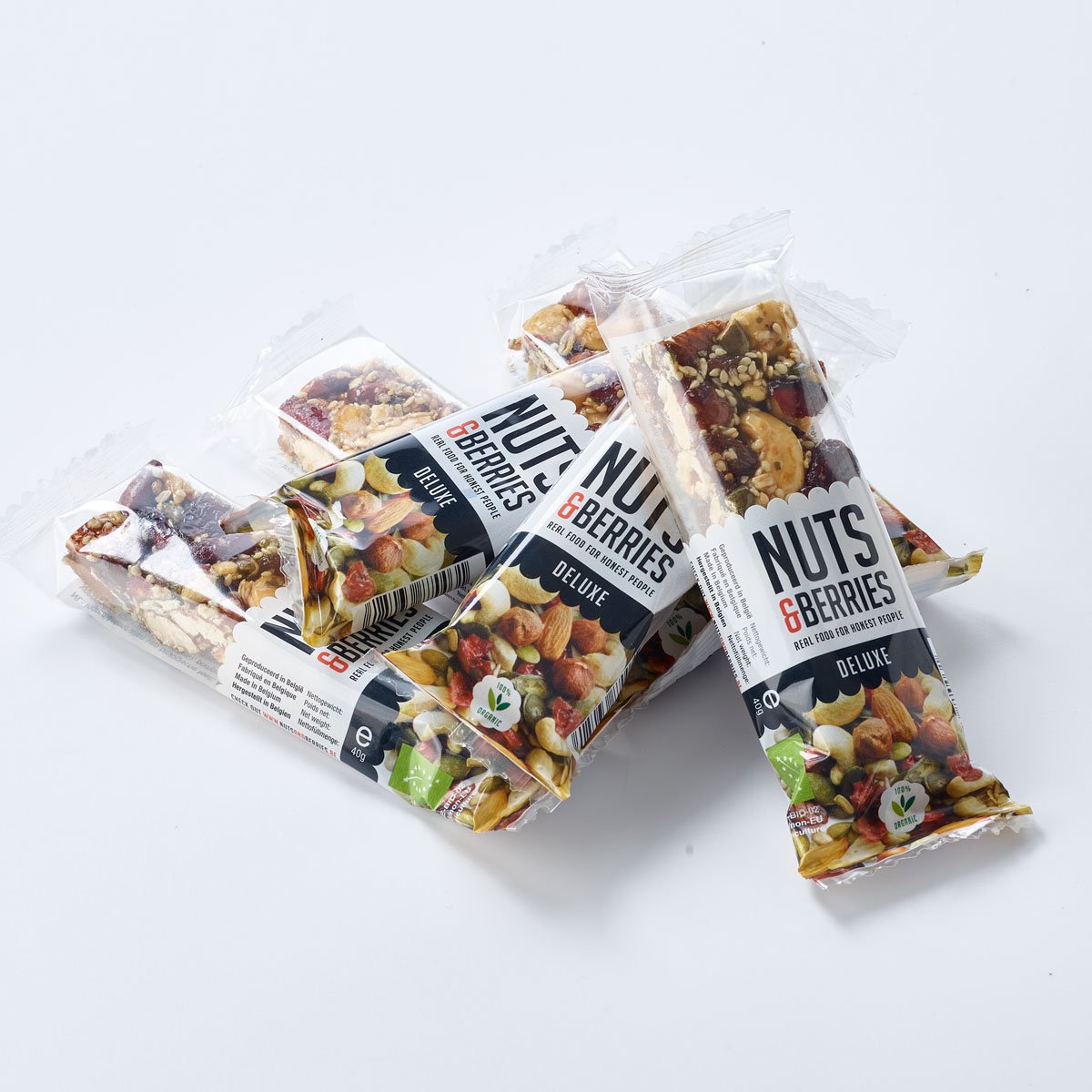 Батончик Nuts & Berries Deluxe горіховий з журавлиною та насінням гарбуза органічний 40 г - фото 4