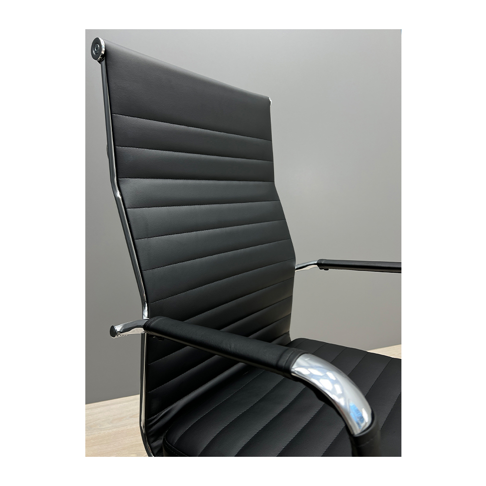 Крісло офісне Richman Балі Люкс Хром M-1 Tilt чорний (RCM-1005) - фото 4