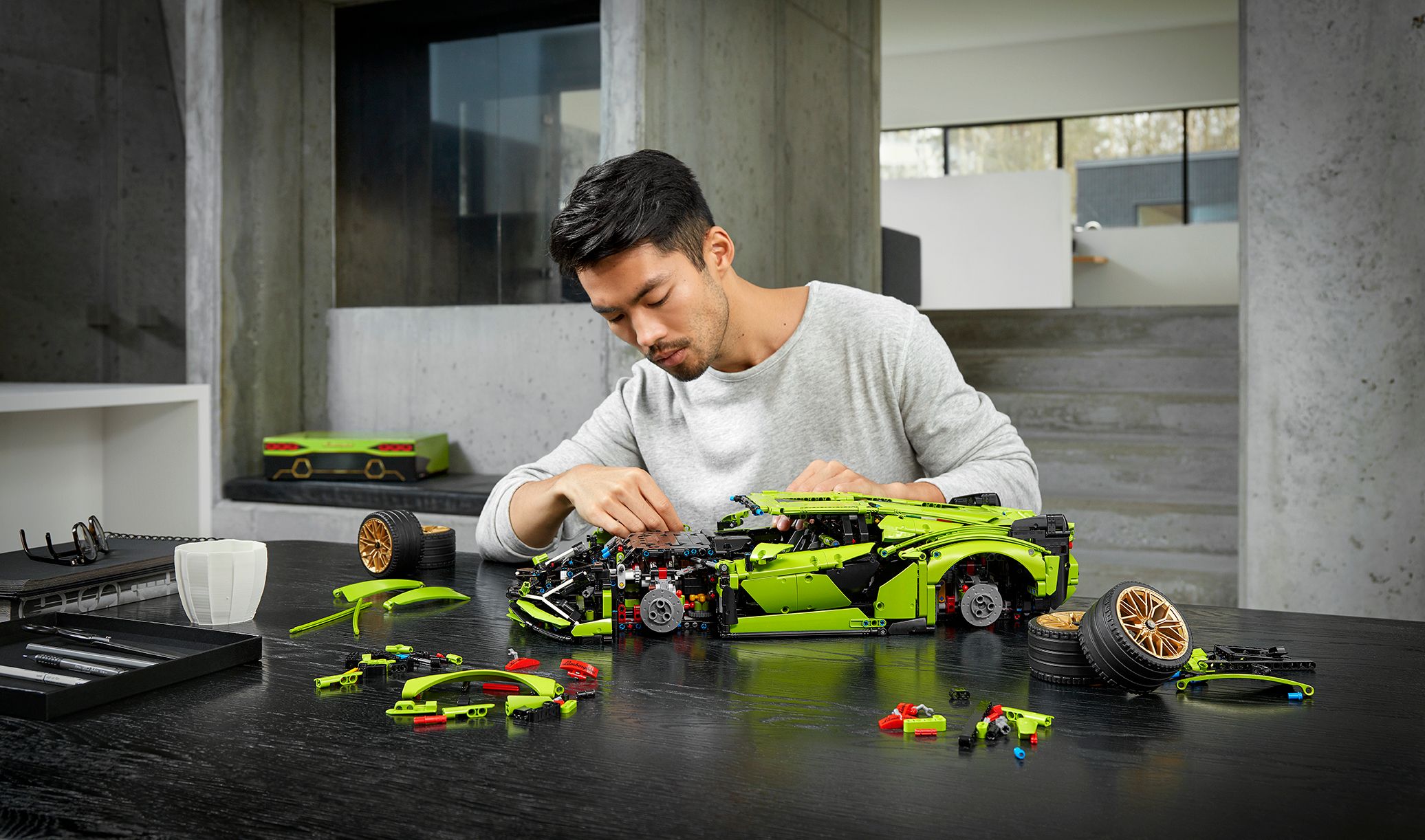 Конструктор LEGO Technic Lamborghini Sián FKP 37, 3696 деталей (42115) - фото 4
