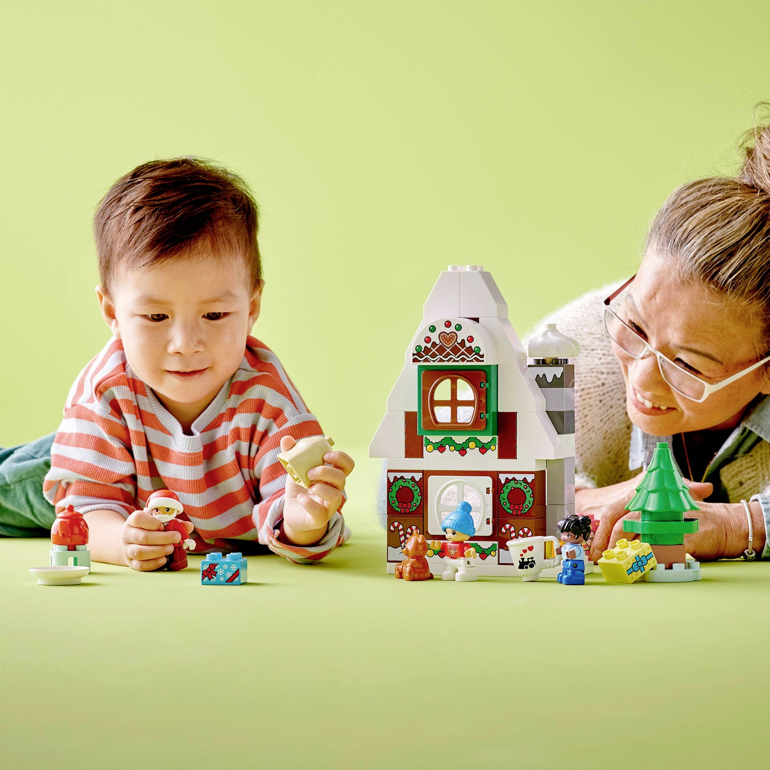 Конструктор LEGO DUPLO Пряничний будиночок Санти, 50 деталей (10976) - фото 8