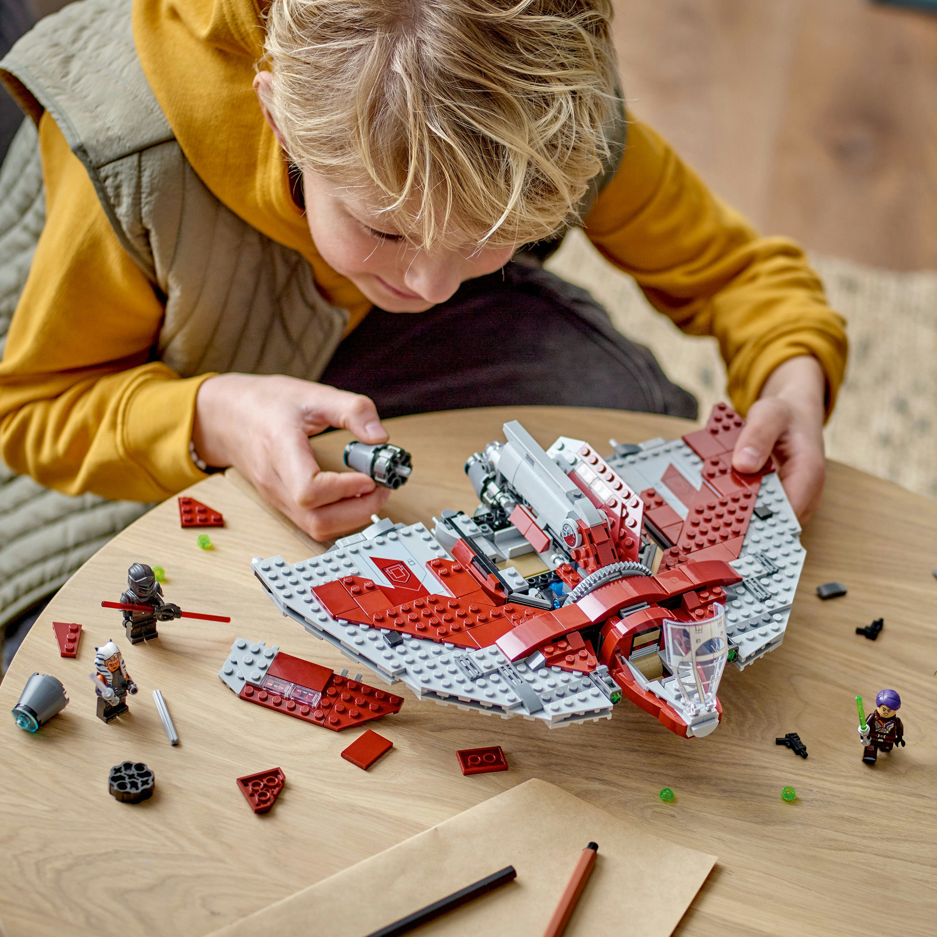 Конструктор LEGO Star Wars Шатл джедаев T-6 Асоки Тано 601 деталь (75362) - фото 4