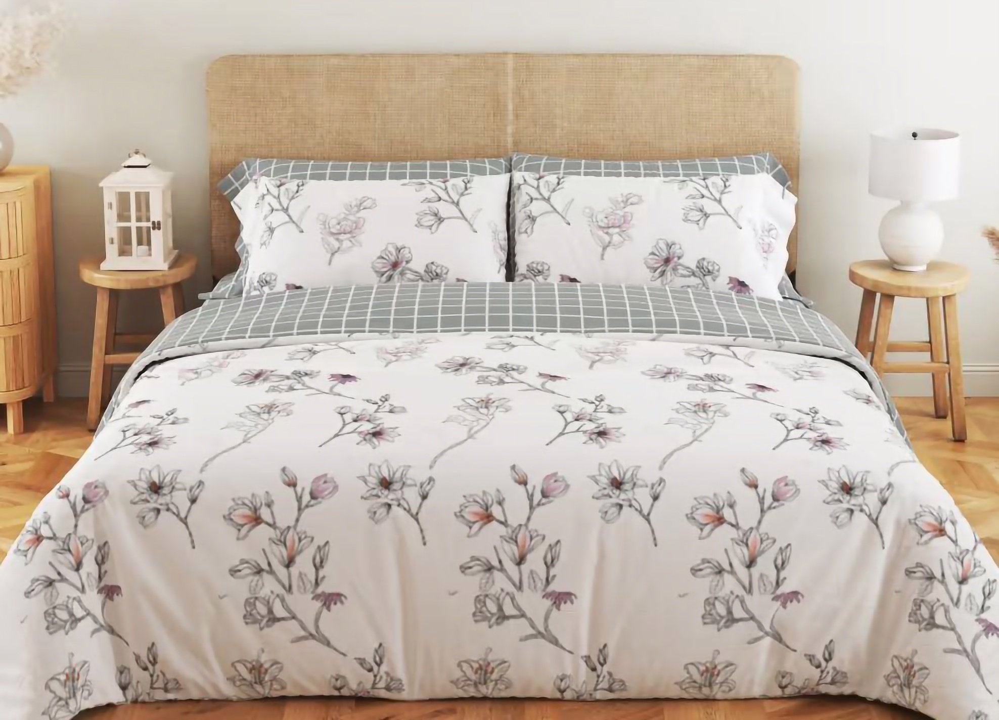 Комплект постельного белья ТЕП Soft dreams Blossom On White семейный темно-серый с белым (2-03860_25866) - фото 1