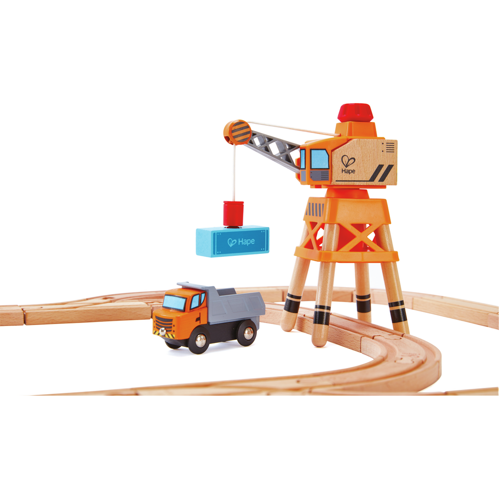 Набір для іграшкової залізниці Hape Підйомний кран та вантажівка (E3715) - фото 3